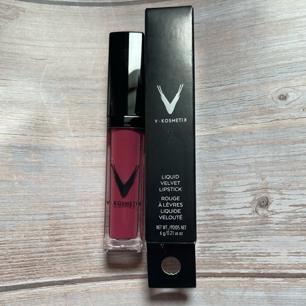 V Kosmetiks Liquid Velvet Lipstick in Bubbly